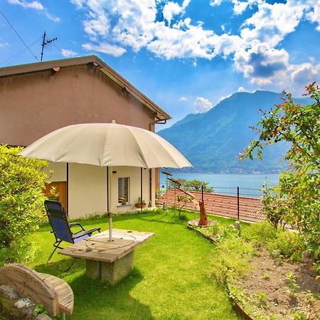 Il Punto Rosso Apartment Nesso Exterior photo
